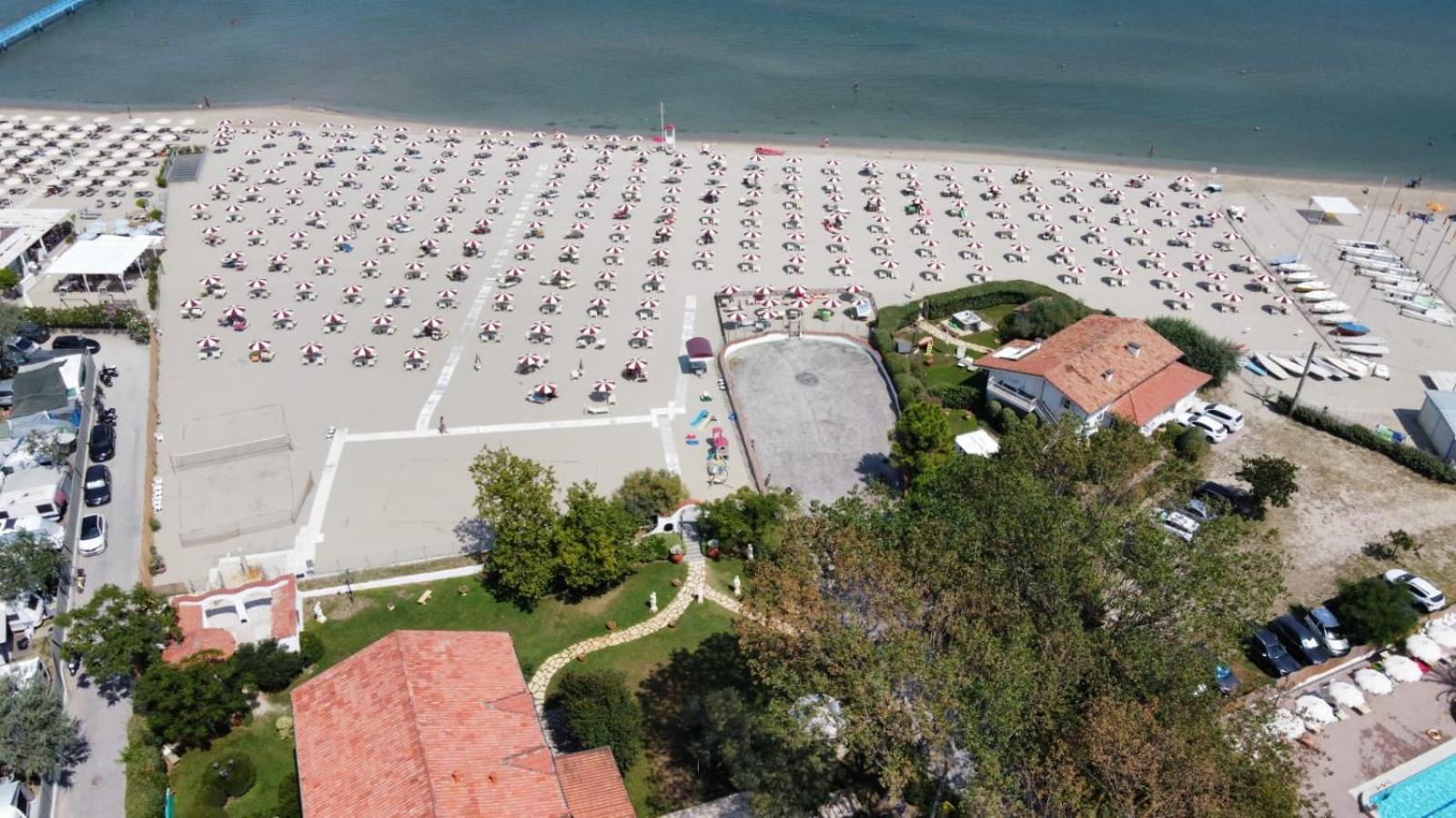 Hotel Locanda Delle Dune Белариа-Игеа Марина Екстериор снимка